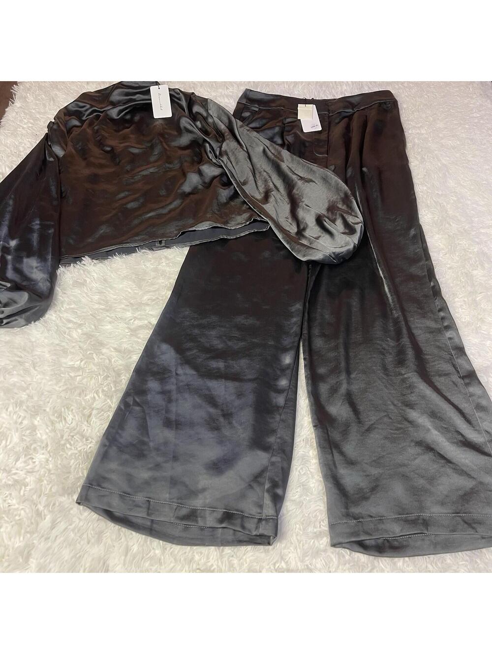 Line & Dot x REVOLVE Hunnie Blouse Medium And Pants Large NWT